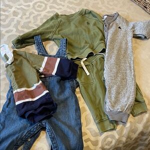 Gap Baby bundle of 6-12 mos clothing